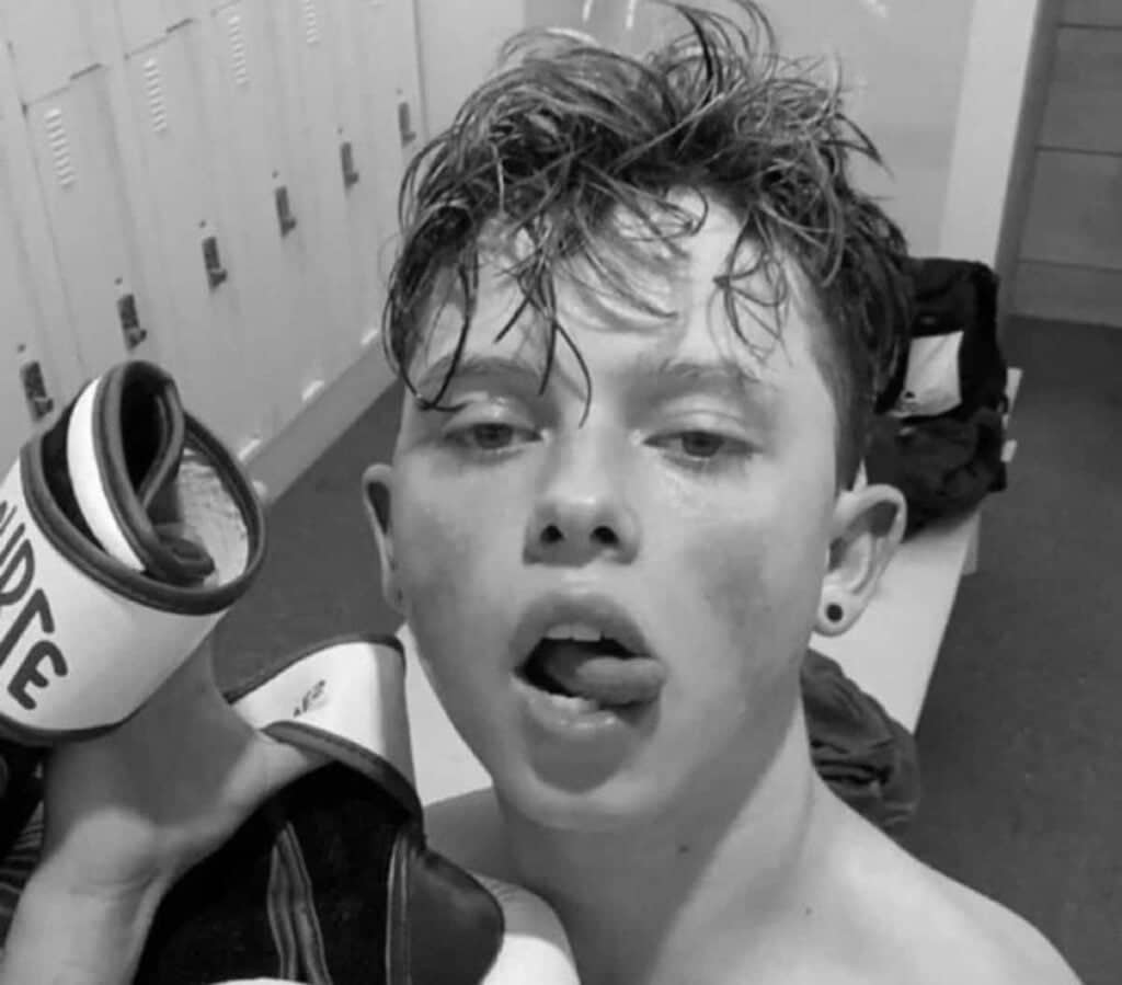 American singer Jacob Sartorius targeted with fake leaked head video and head pictures and social media started trolling him with his leaked head video and leaked pictures 