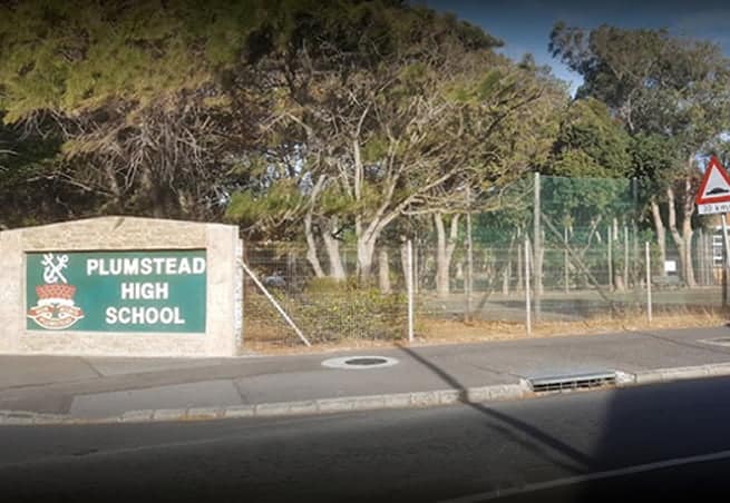 Entrance to Plumstead high school 