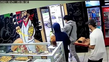 Nacho Flight video - Nacho Twitter video A guy got injured in Pizza Shop