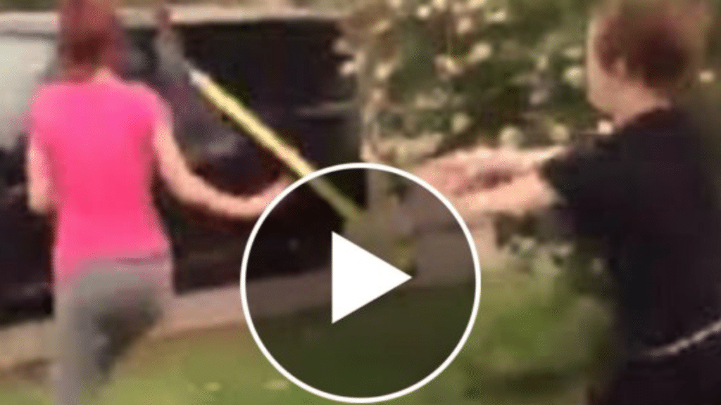 Shovel girl video - Miranda shovel girl circulating on social media videos